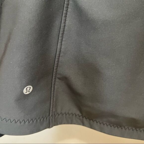 Lululemon Wind Runner Black Softshell Jacket Size 12 Activewear Outdoor Running - Picture 7 of 13